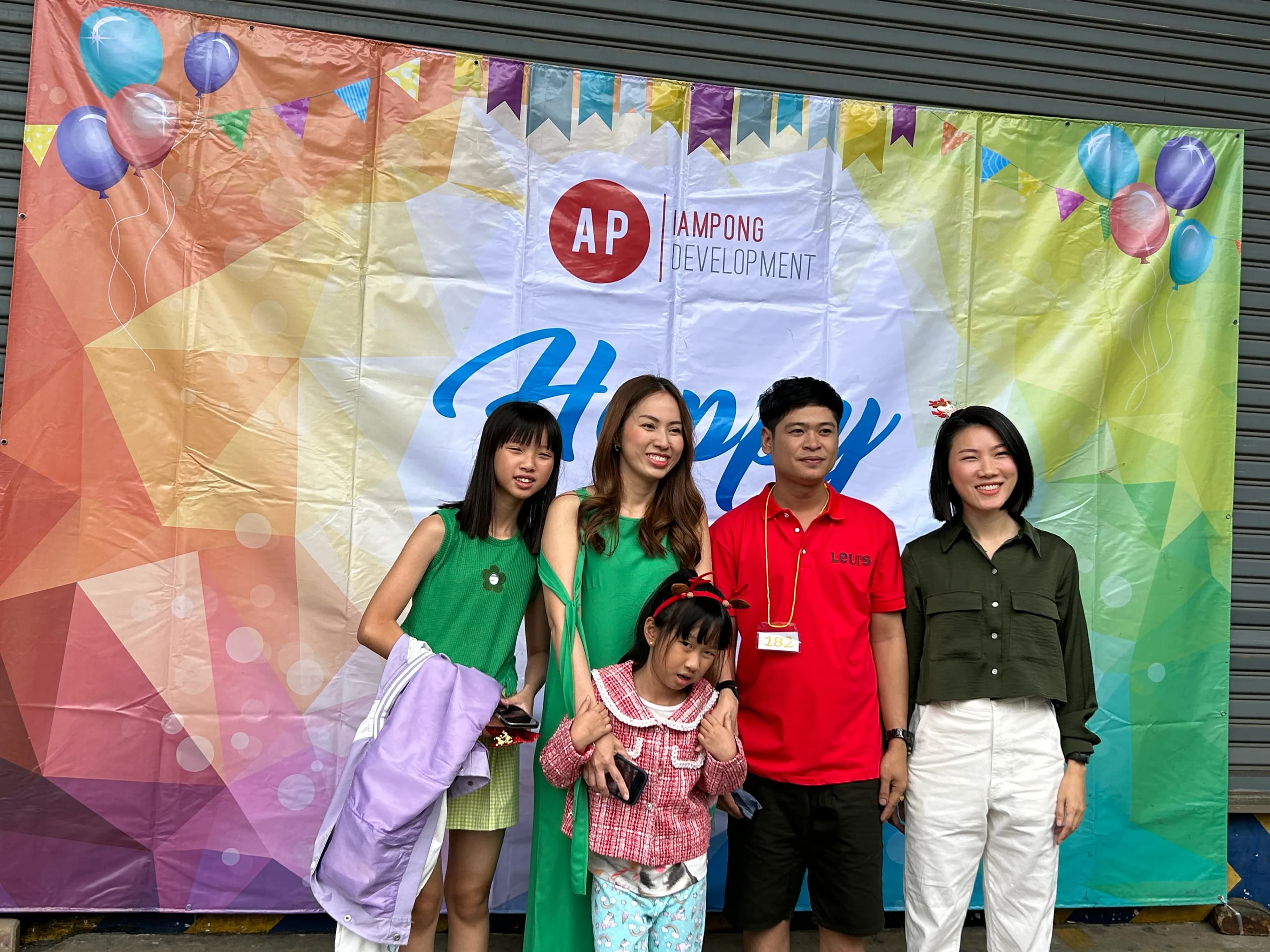 กิจกรรมส่งความสุขส่งท้ายปีเก่าและต้อนรับปีใหม่ประจำปี 2024 - gallery image 1