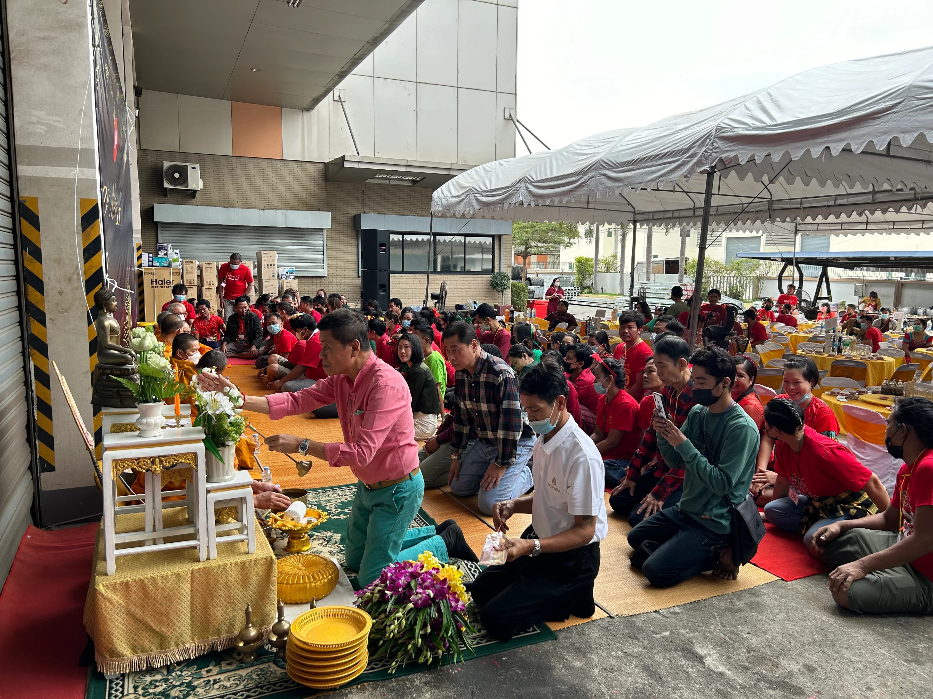 กิจกรรมส่งความสุขส่งท้ายปีเก่าและต้อนรับปีใหม่ประจำปี 2024 - gallery image 3