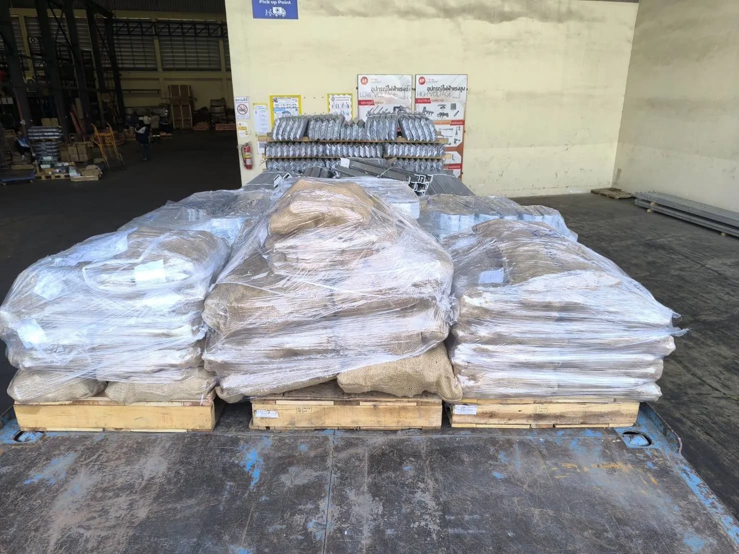 โครงการก่อสร้างระบบส่งไฟฟ้าแรงสูง 115 เควี ของบริษัท อัลฟา ทู โปรเจค จำกัด (SPP) ในงาน Terminal Substation – Cut & Turn เชื่อมโยงระหว่างสถานีไฟฟ้าบางสะพาน 1 และสถานีไฟฟ้าบางสะพาน 2 จังหวัดประจวบคีรีขันธ์ - gallery image 4