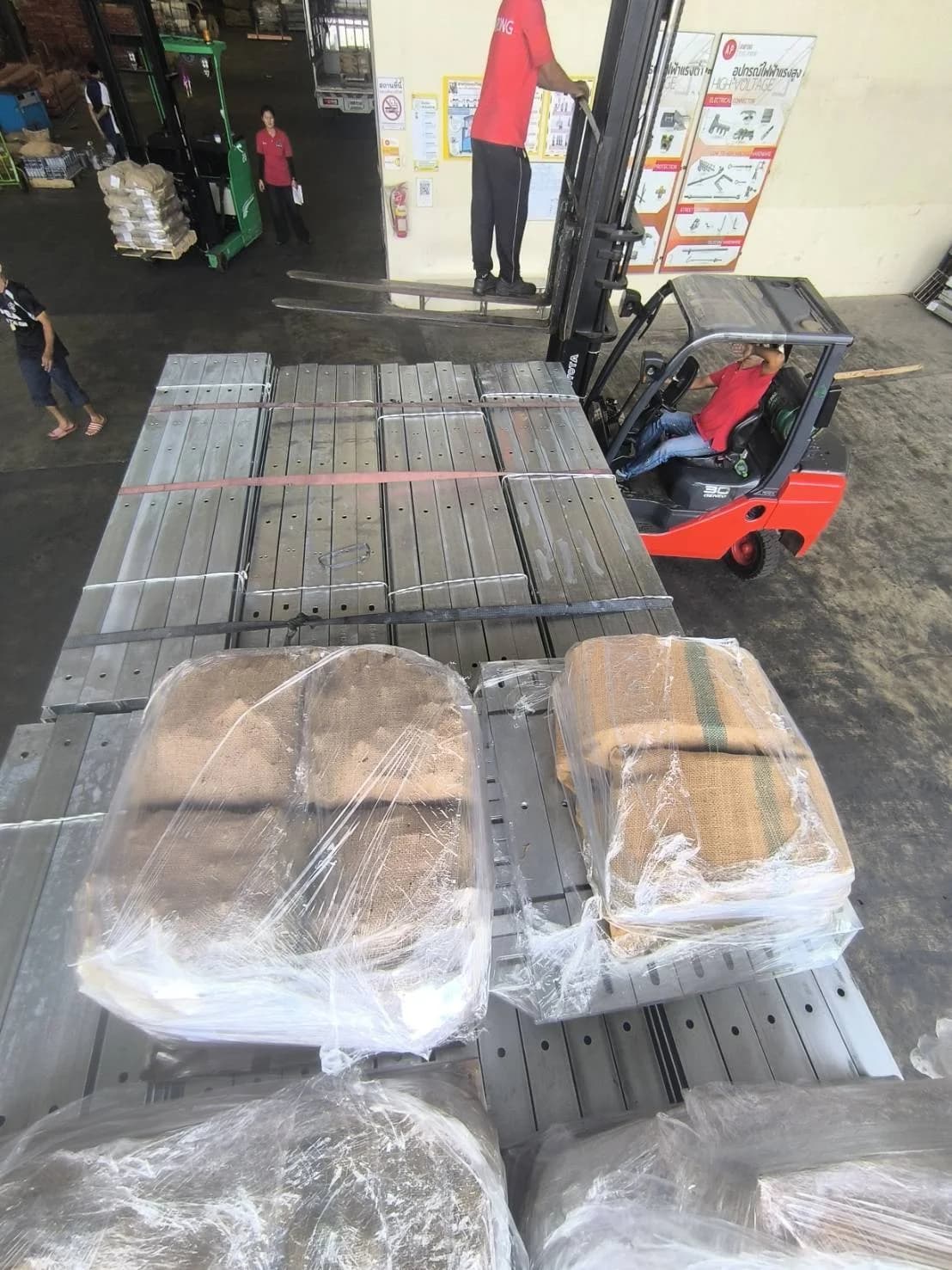 โครงการงานก่อสร้างการเชื่อมโยงสายส่งระบบ 115 เควี สถานีไฟฟ้าบริษัท อัลฟ่า วัน โปรเจค จำกัด (SPP) - สถานีไฟฟ้าแรงสูงหลังสวน (กฟผ.) จ.ชุมพร - gallery image 5